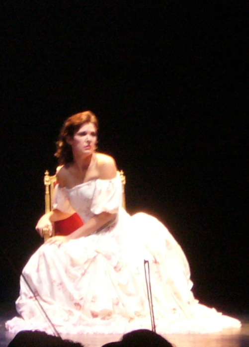 ...but doesnt she look great?