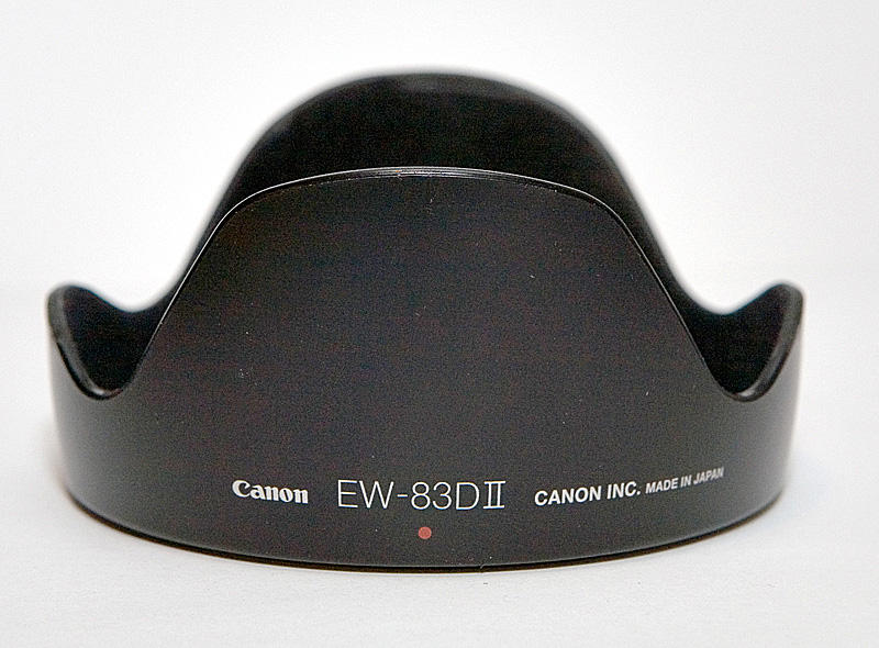 Using the EW-83D hood on a 17-40 f/4L on the Canon 5D
