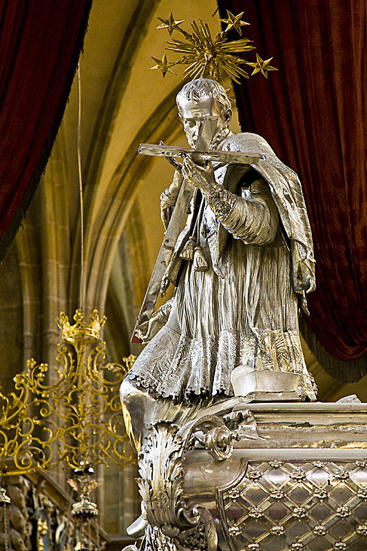 St Vitus Cathedral, tomb of St John Nepomuk