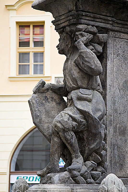 Column detail