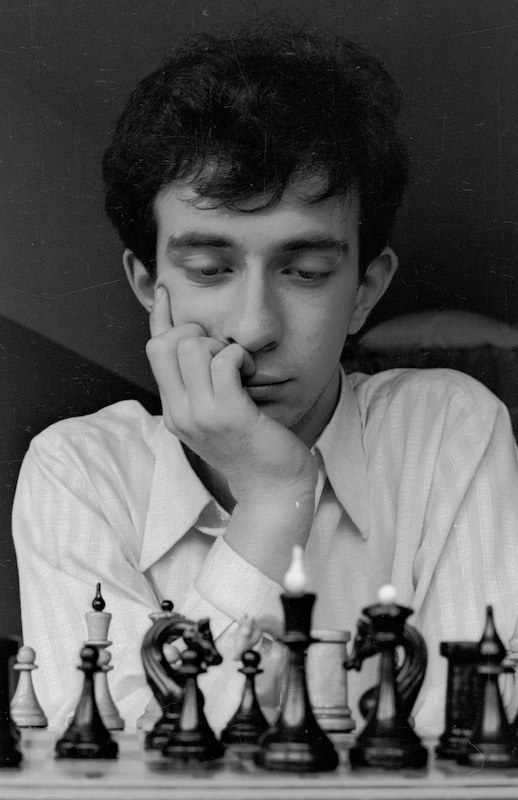 20040125-7x0y-SamorodnitskiyChess2-800.jpg