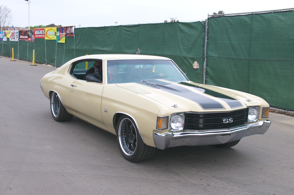  1972 Chevrolet Chevelle SS, cowl induction hood
