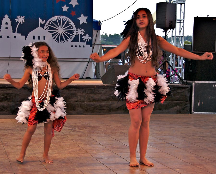 Lei Oleander (Polynesian) Dance