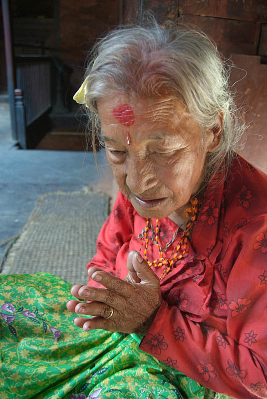 Namaste Old Lady Bhaktapur