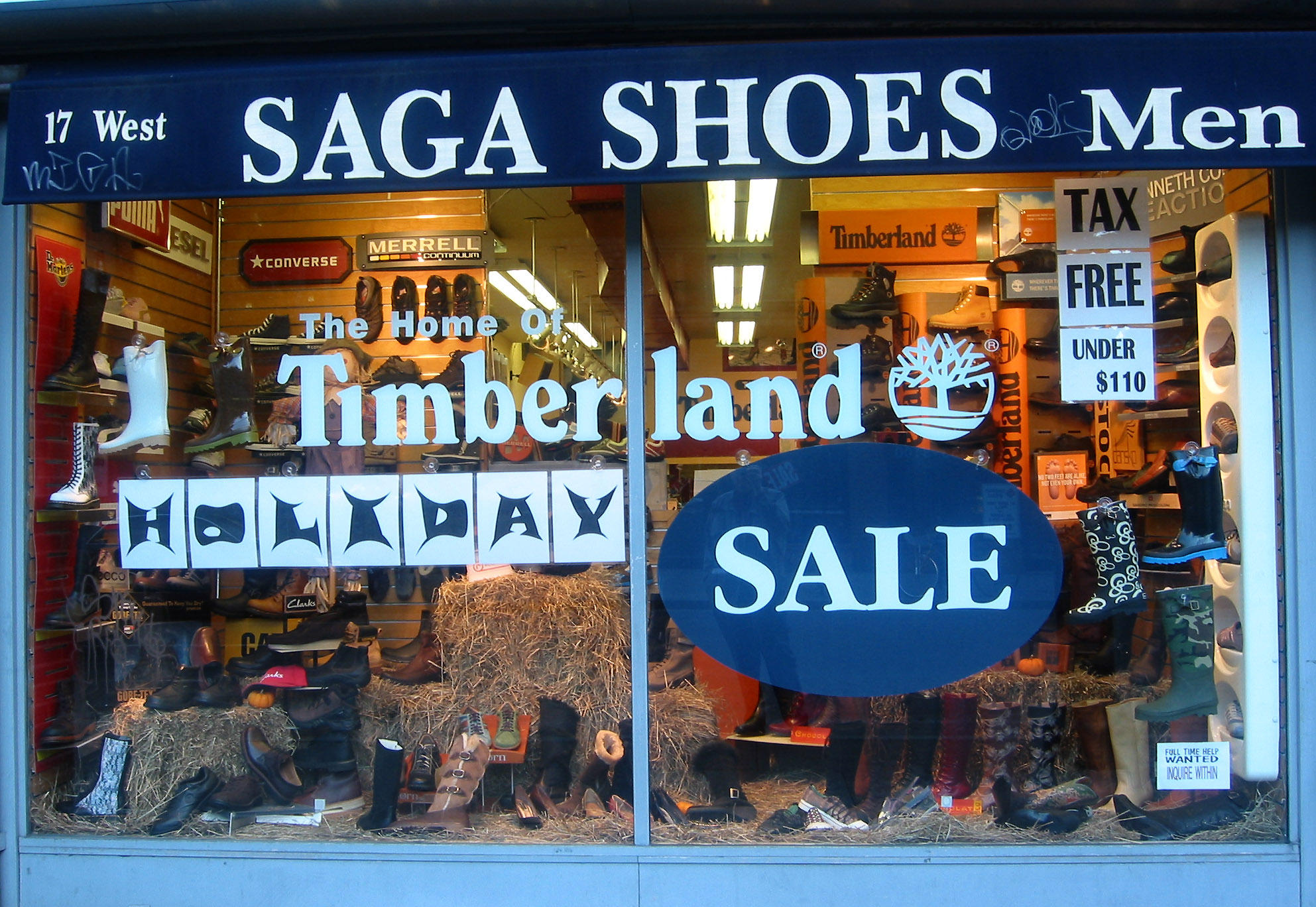 Saga Shoes Store
