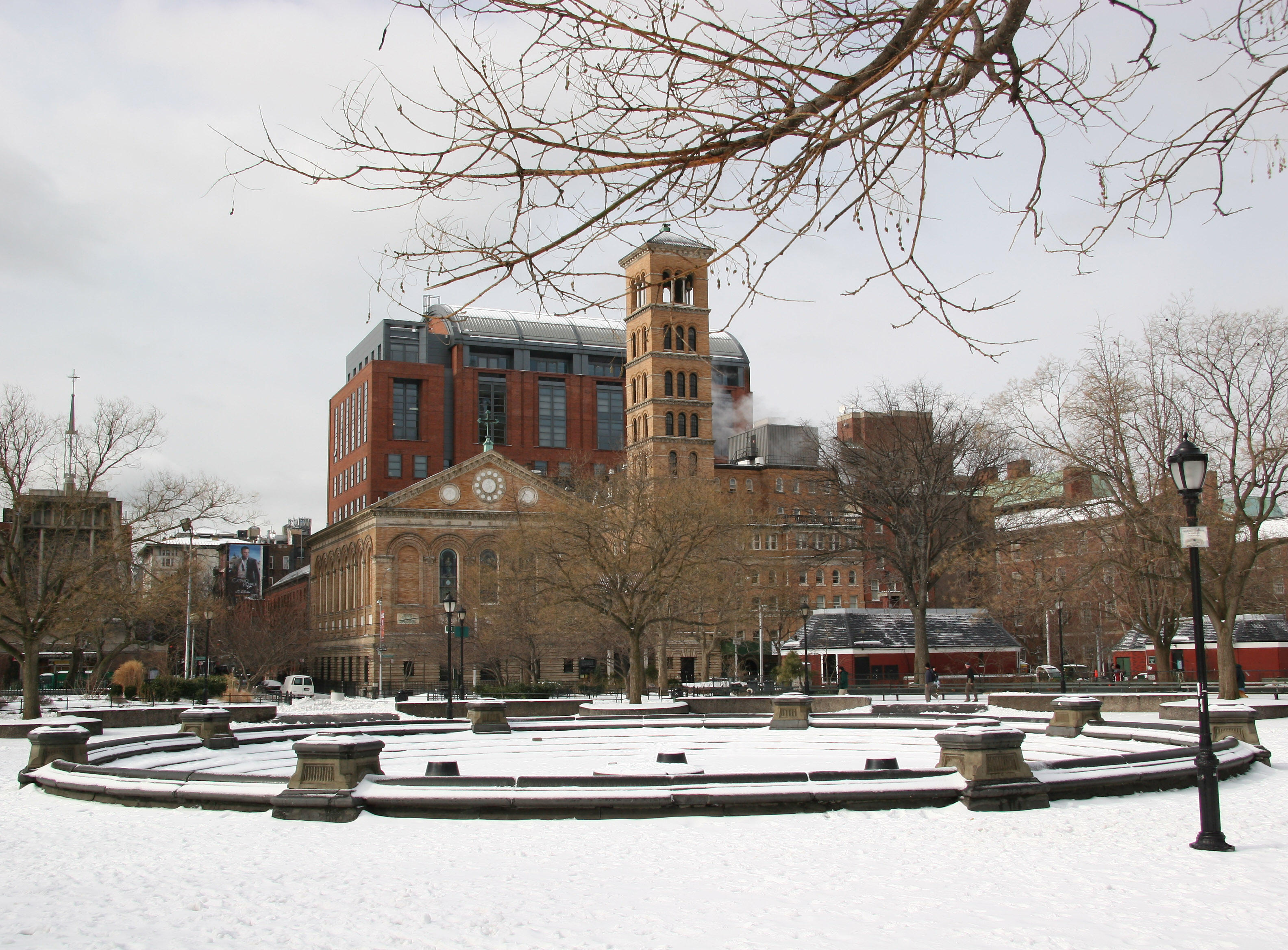 Fountain Plaza & Washington Square South Horizon