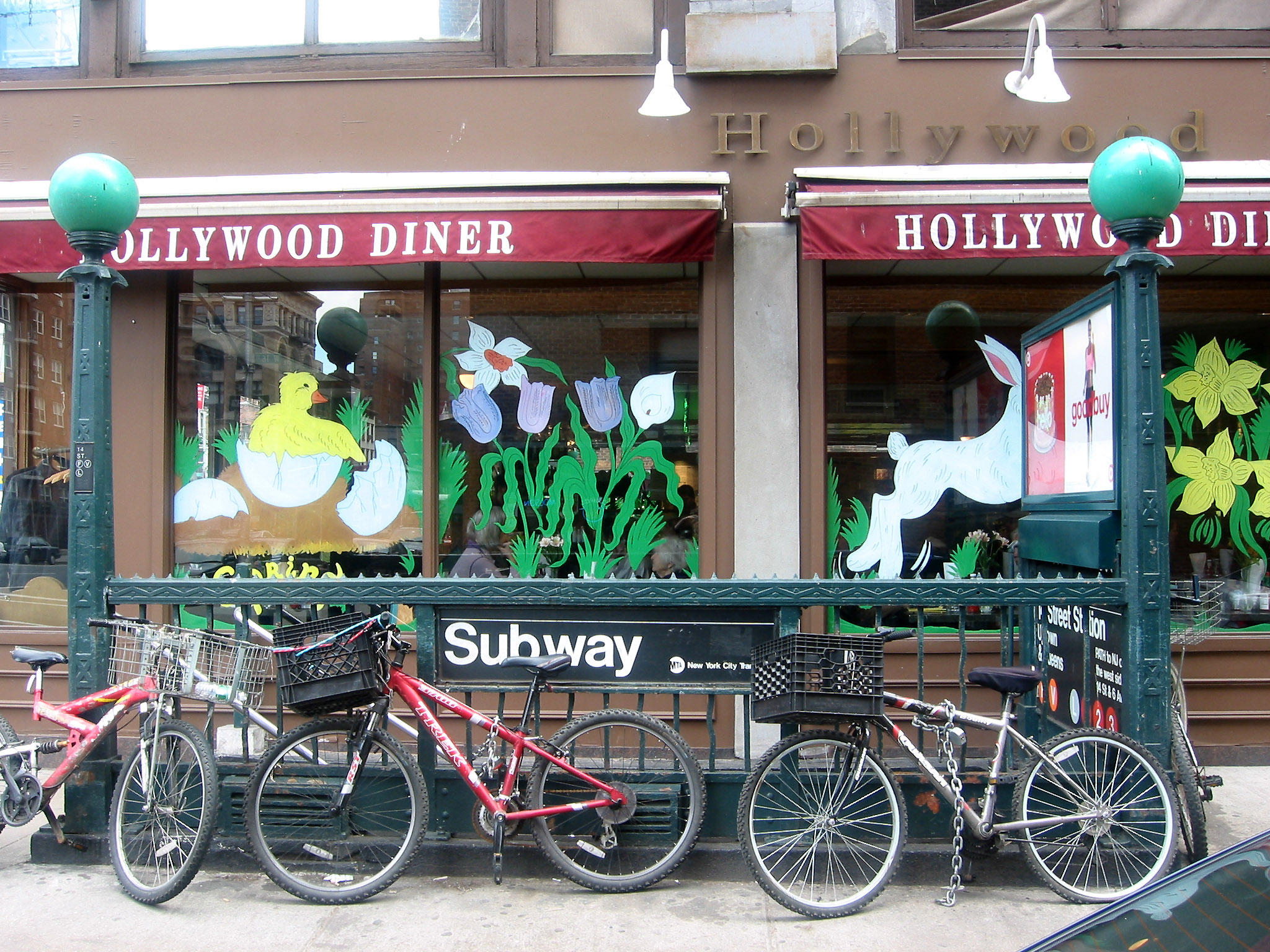 Hollywood Diner & Subway Entrance at 15th Street
