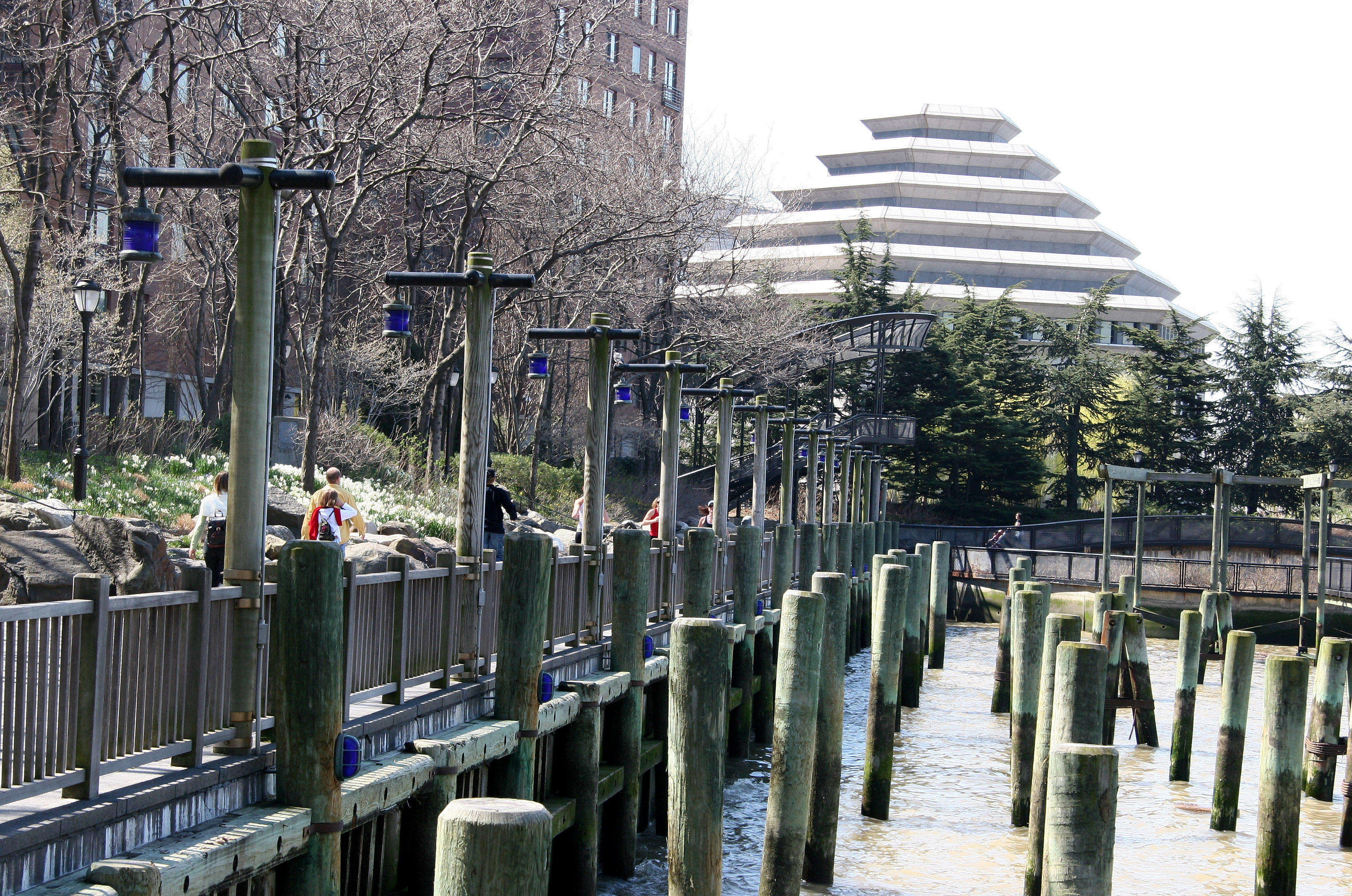 Promenade & Jewish Holocaust Memorial Museum View