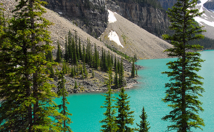 Moraine lake, Banff N.P, Canada