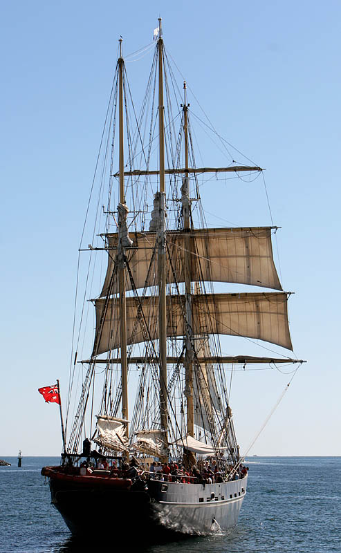 Leeuwin ll