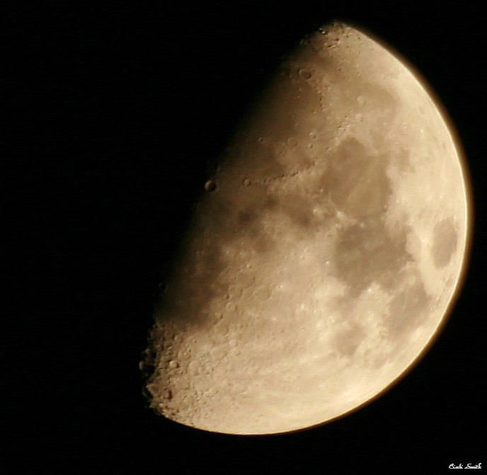 GINNIES MOON SEEN FROM TEXAS