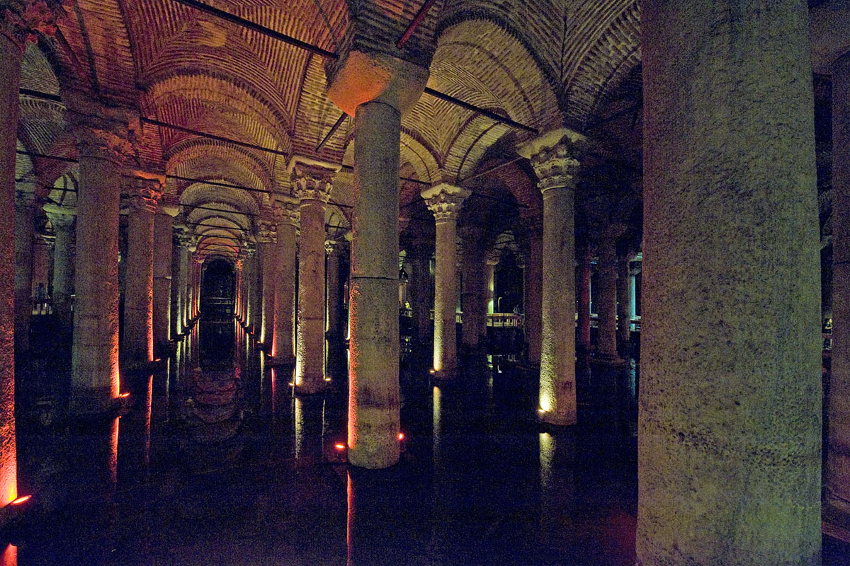 Istanbul june 2008 1058.jpg