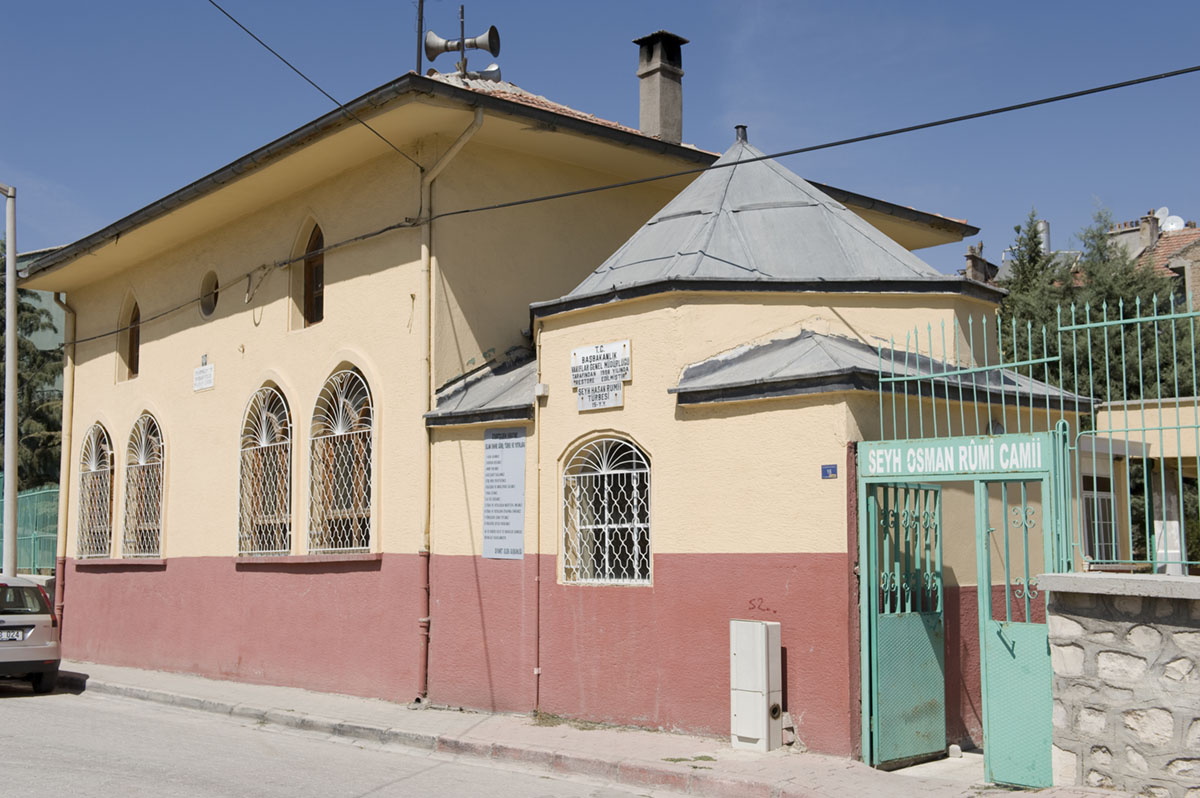 Konya Şeyh Osman Rumîi Cami 4637.jpg