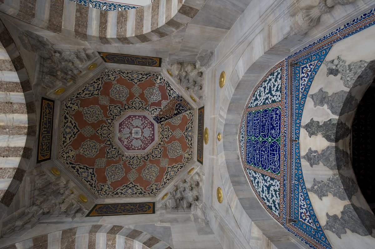 Istanbul december 2009 6707.jpg