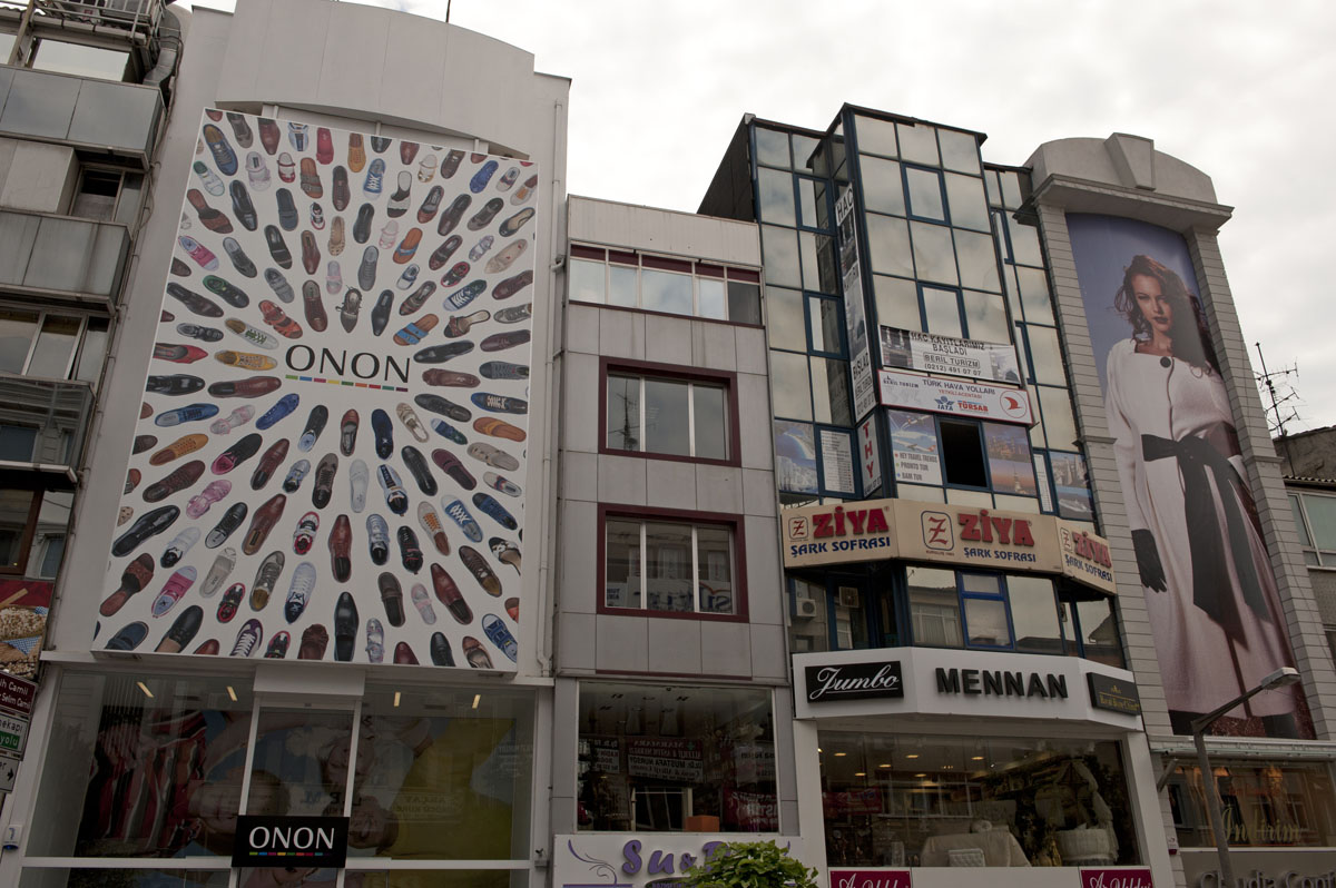 Istanbul June 2010 9516.jpg