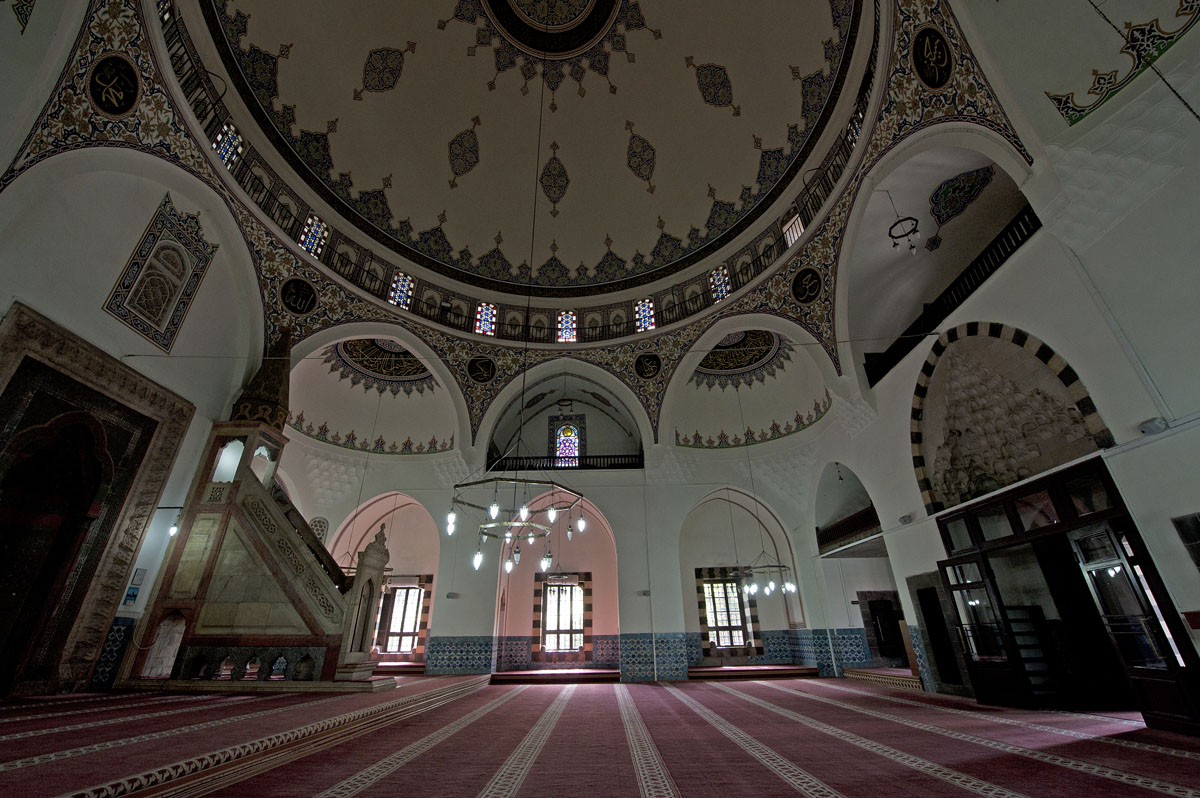 Diyarbakir Behram Pasha Mosque June 2010 7775.jpg