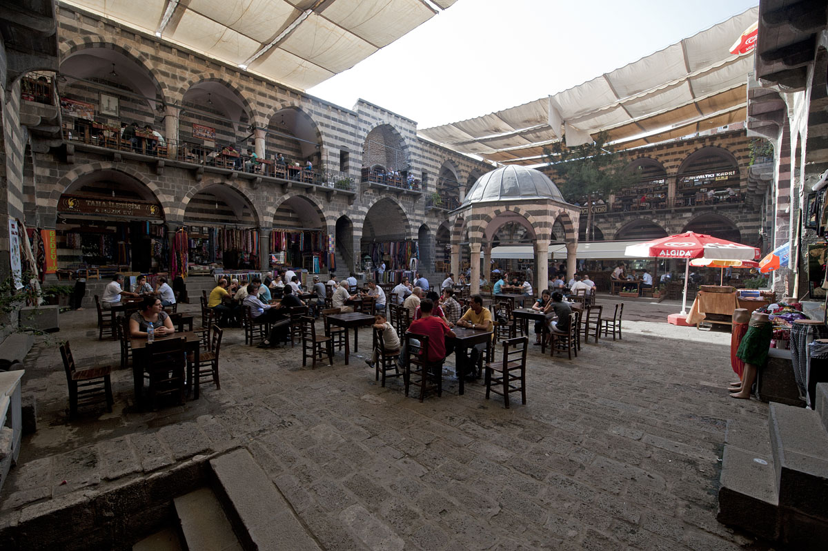 Diyarbakir June 2010 7898.jpg