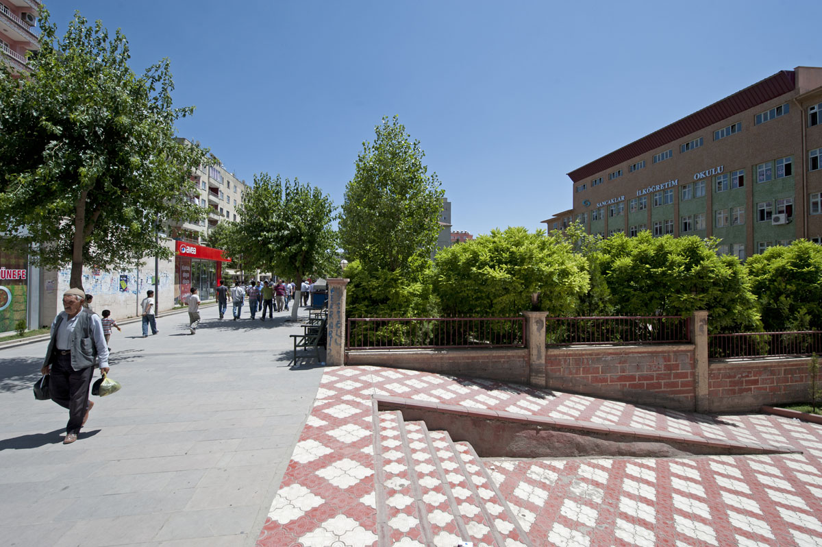 Siirt June 2010 8436.jpg