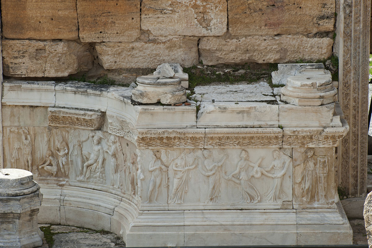 Hierapolis March 2011 4924.jpg