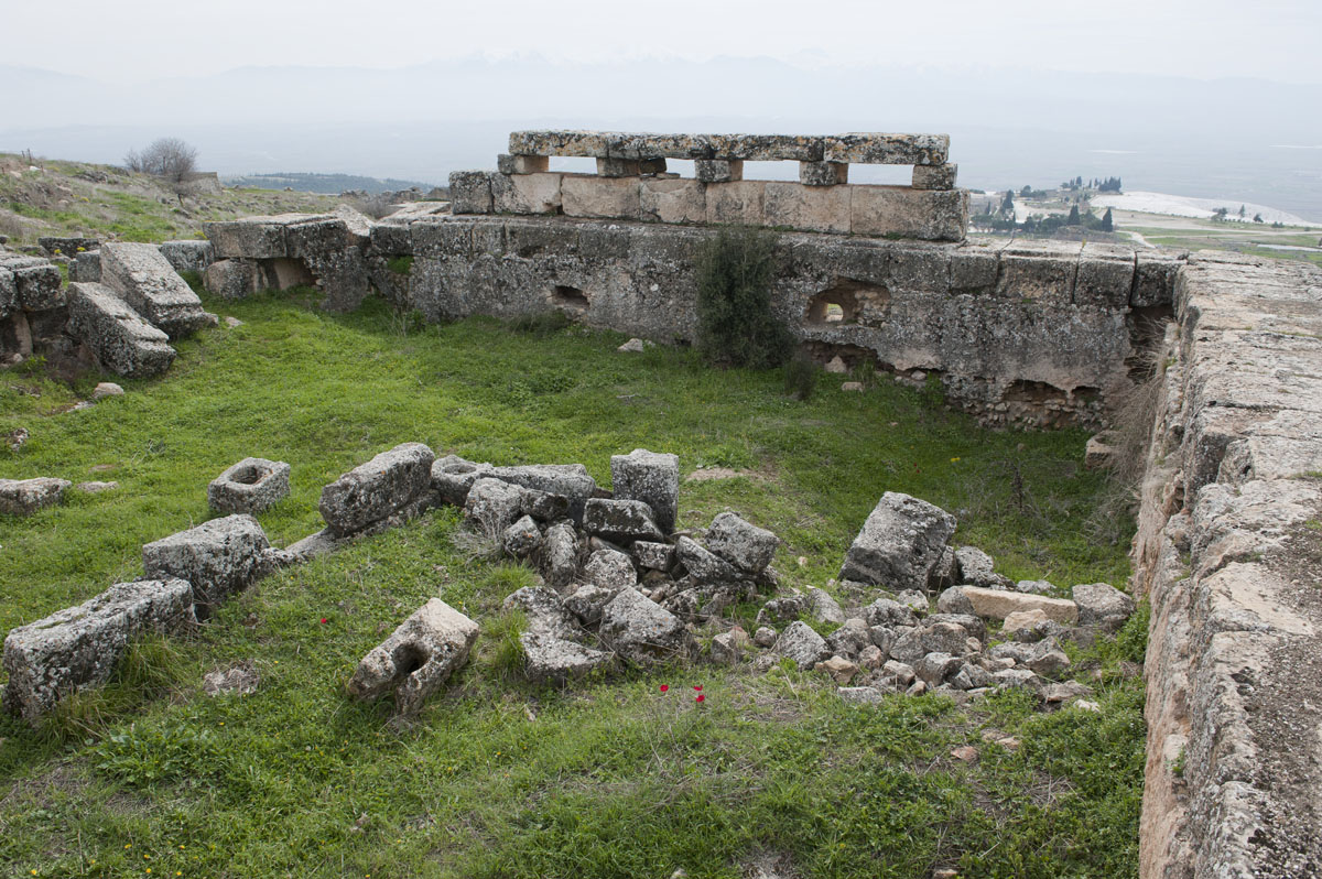 Hierapolis March 2011 4952.jpg
