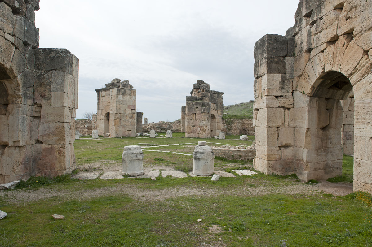 Hierapolis March 2011 4971.jpg