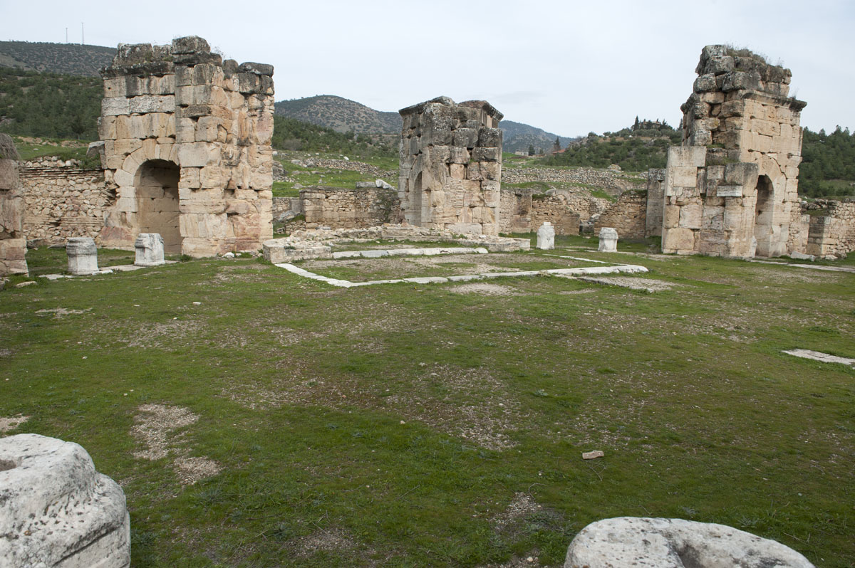 Hierapolis March 2011 4974.jpg