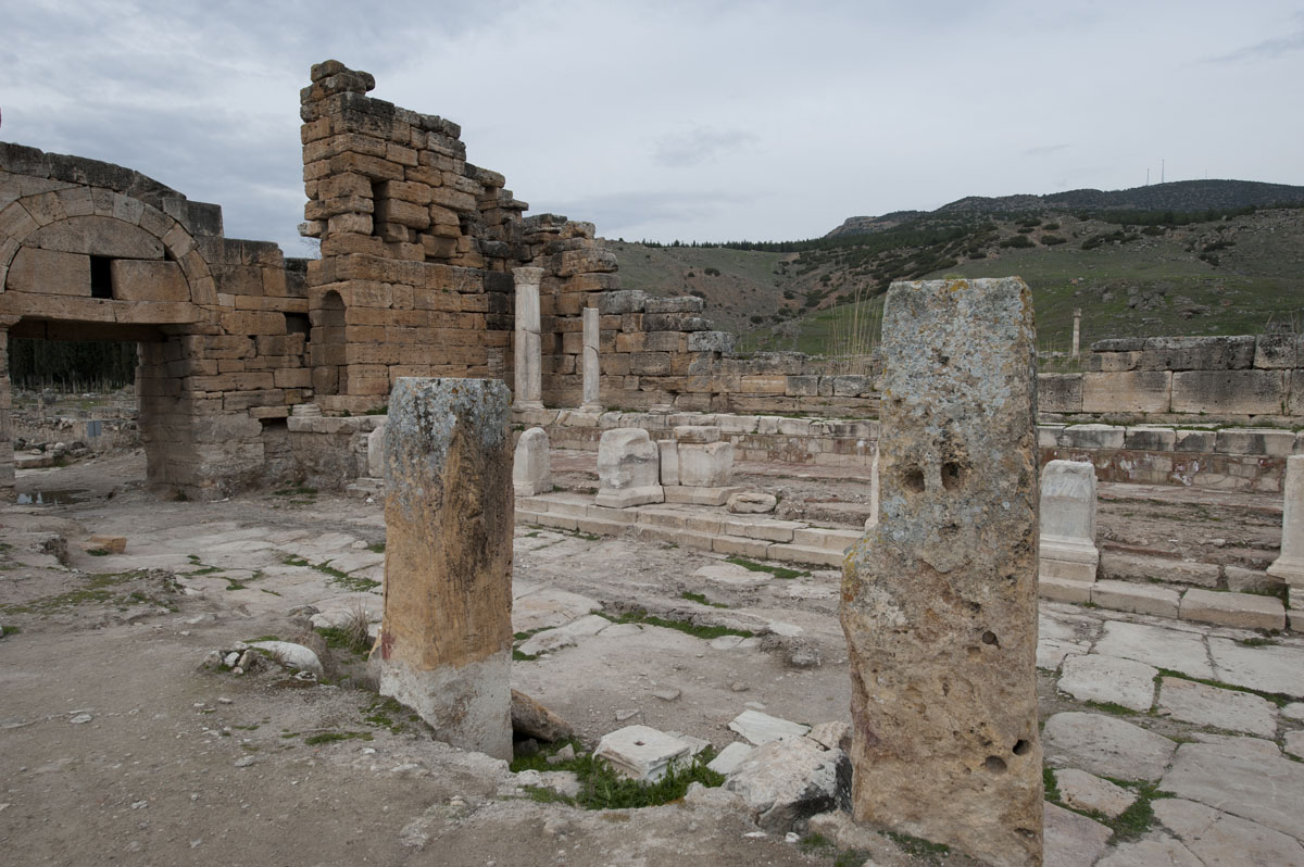 Hierapolis March 2011 5054.jpg