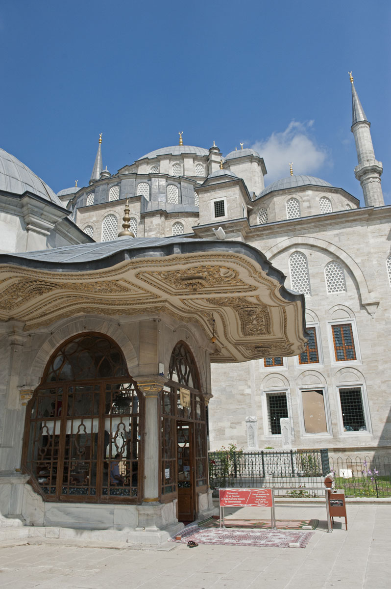 Istanbul june 2011 8733.jpg