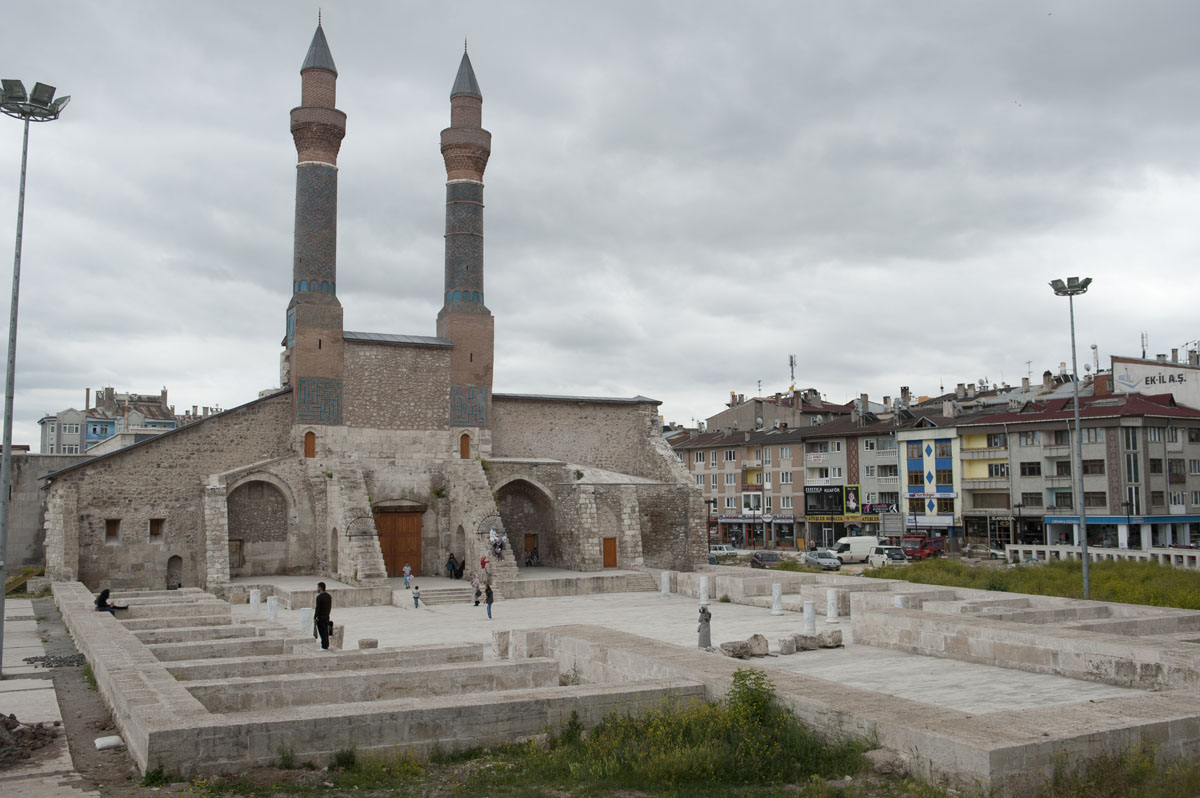 Sivas june 2011 8202.jpg