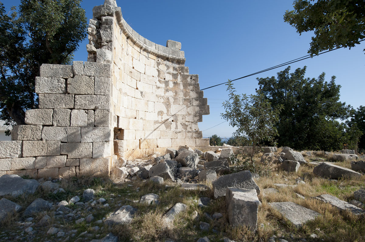 Heaven and hell and cave December 2011 1497.jpg