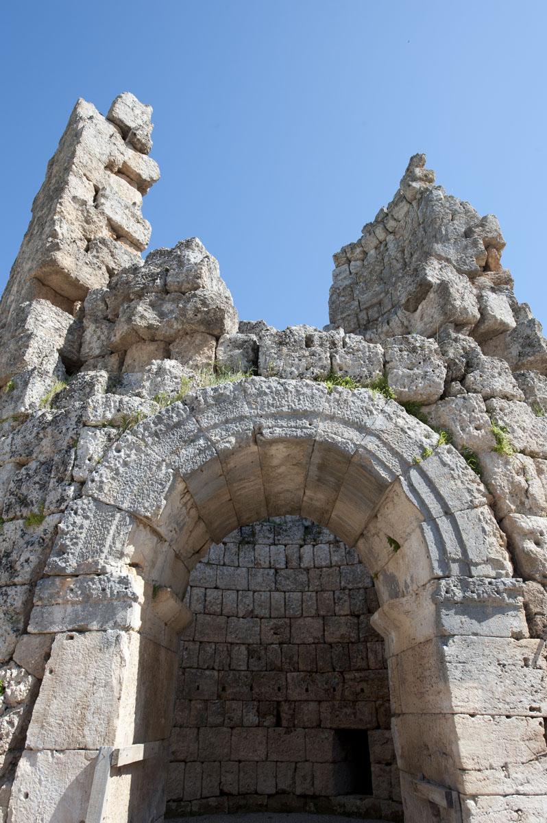 Perge march 2012 3901.jpg