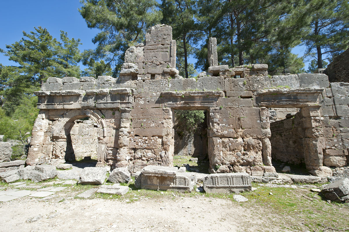 Lyrbe northeastern part agora 4432.jpg