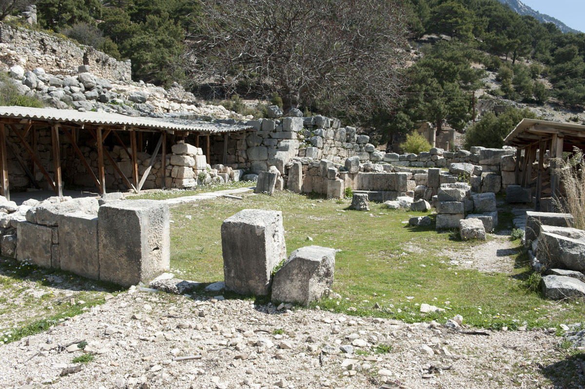 Arykanda Basilica march 2012 4948.jpg