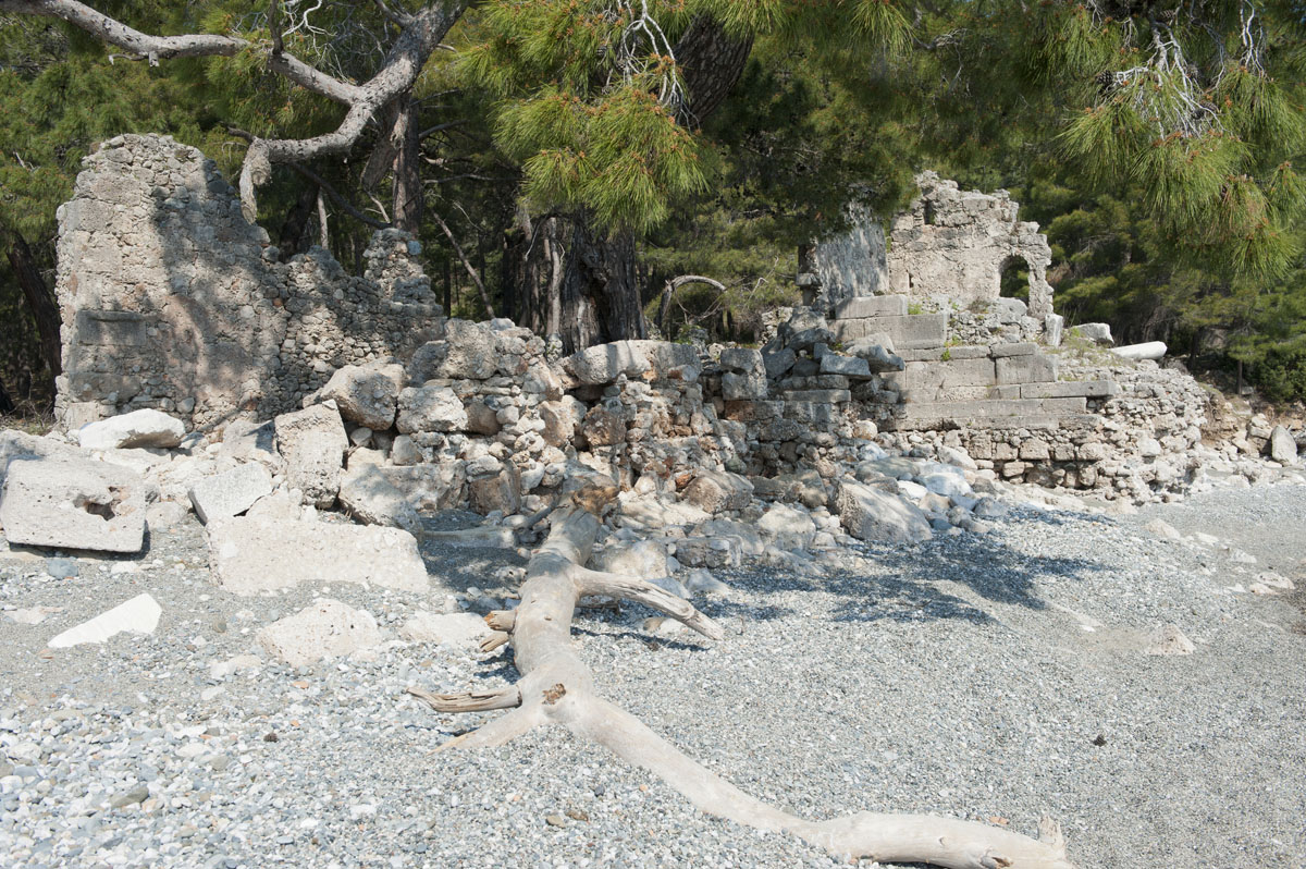 Phaselis march 2012 5245.jpg