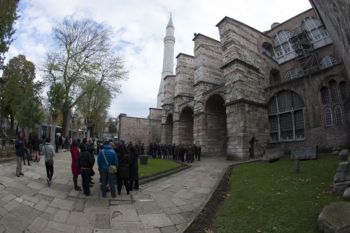 Istanbul Haghia Sophia december 2012 5870.jpg