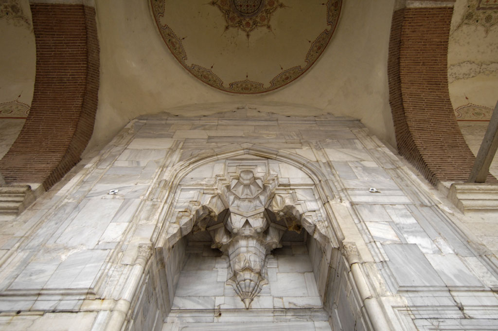 Edirne Old Mosque dec 2006 2376.jpg