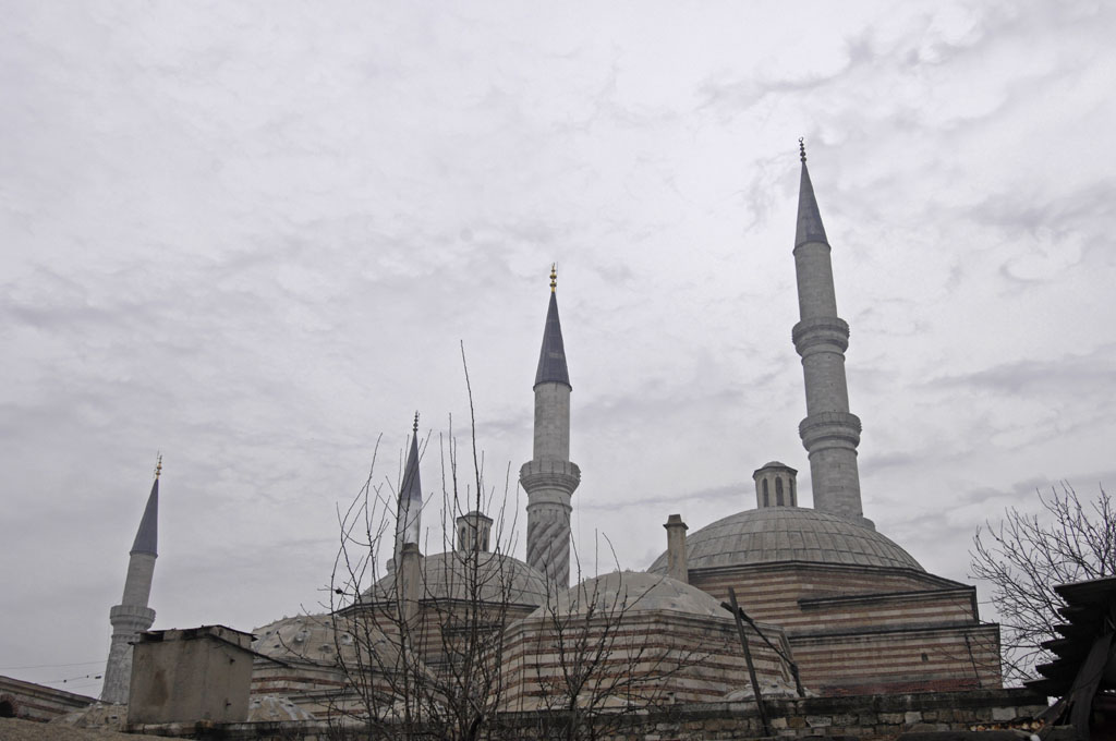 Edirne uc Serefli Mosque dec 2006 2385.jpg