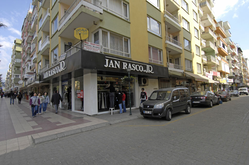 Aydin 2007 4630.jpg