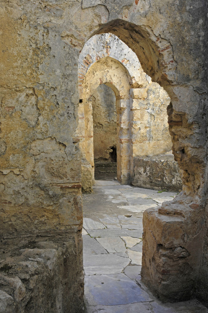 Becin 5335.jpg