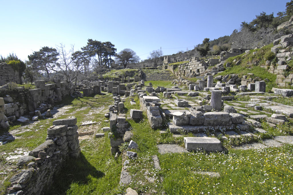 Labraunda left Byzantine Church ahead Southern Propylon 5597.jpg