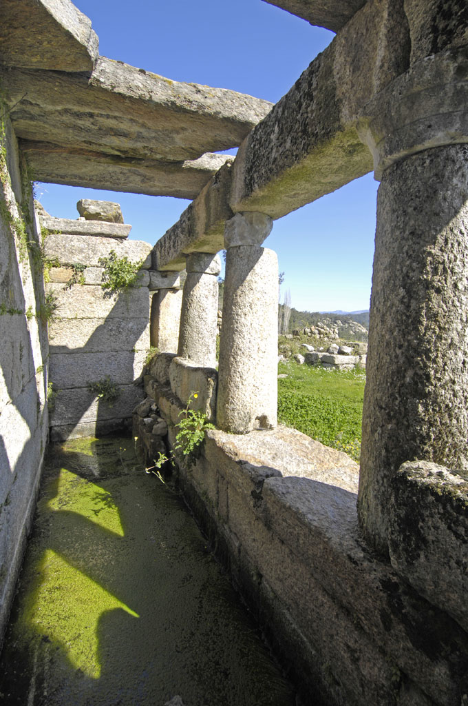 Labranda well-house 5615.jpg