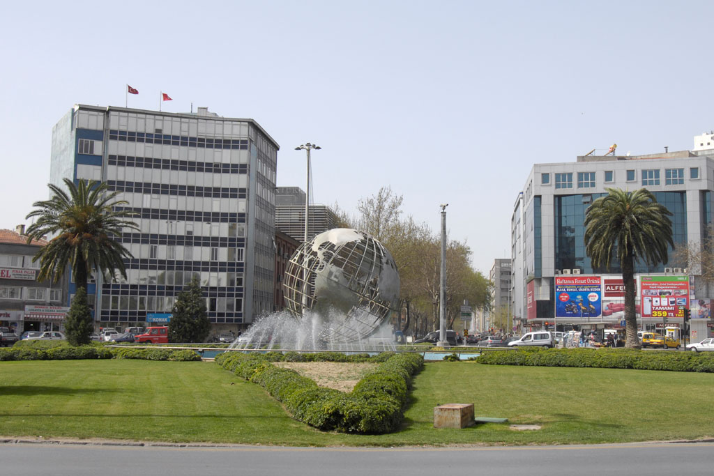 Izmir 2007 6211.jpg