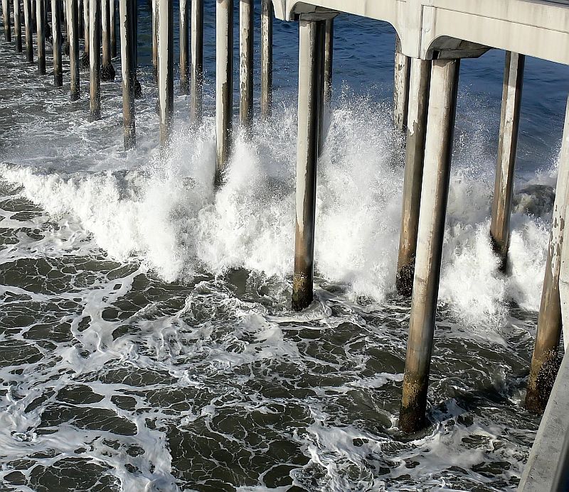 Waves at Huntington Beach 2