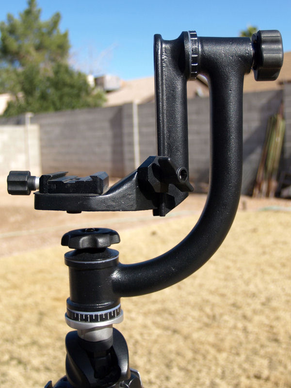 Gimbal 01 L bracket Down.JPG