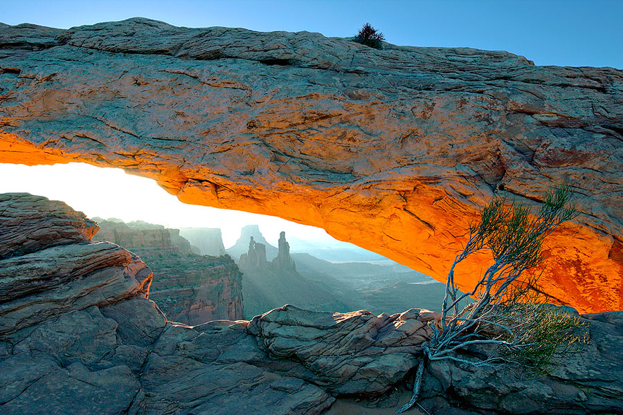 Mesa Arch at Sunrise.jpg