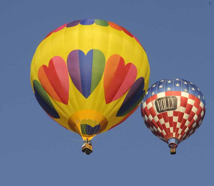 o6/28/835728/1/138573758.22DX6up8.Balloon120110325.jpg