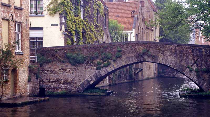 Brugge Canal & Bridge