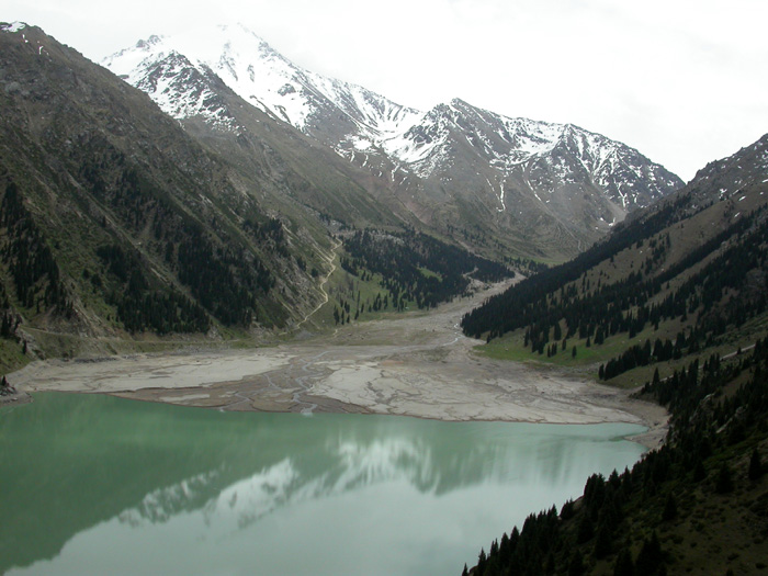 Big Almaty Lake, dr fljande art hckar