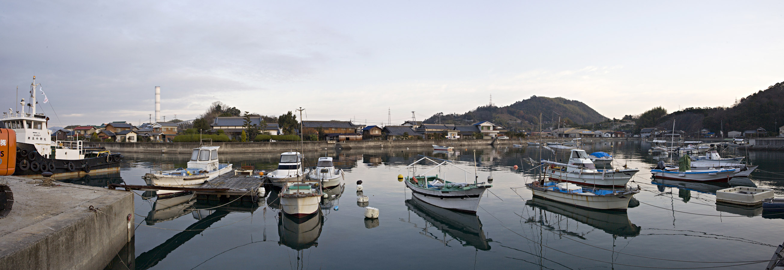 Onishi_morning_boats_web.jpg