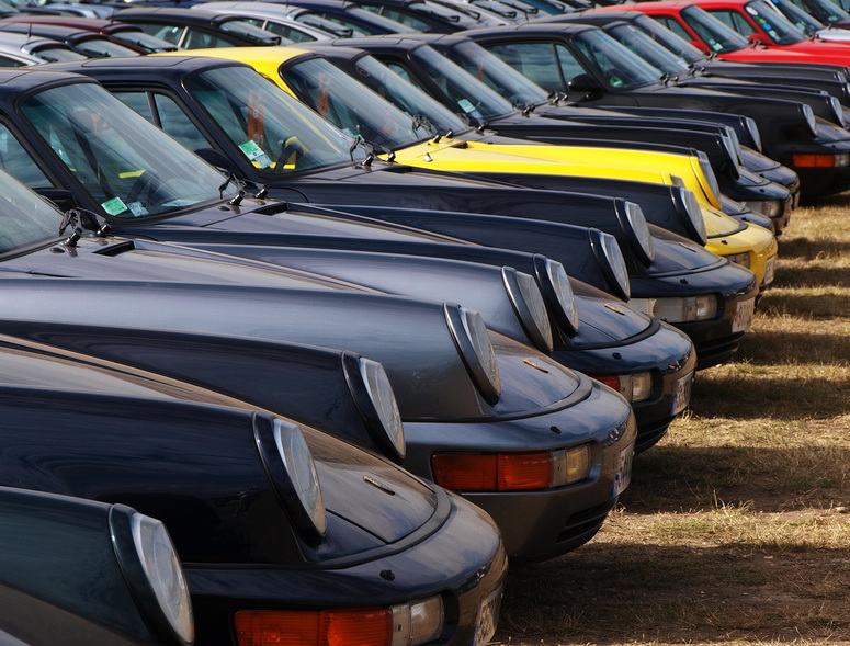 Porsches lines up 1.jpg